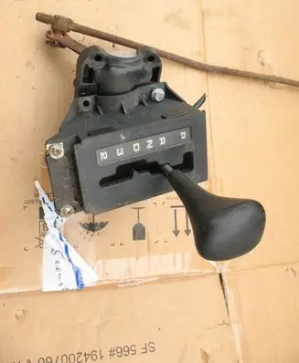 Mercedes-Benz S W126 Gear shifter/selector A1262670347