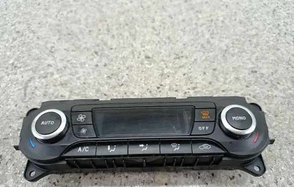 Ford Mondeo MK IV Climate control/heater control trim BM2T18C612HC
