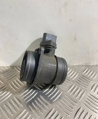 Skoda Octavia Mk2 (1Z) Mass air flow meter 038906461B 0281002531