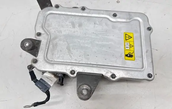 Tesla Model S Voltage converter/converter module 105989100C