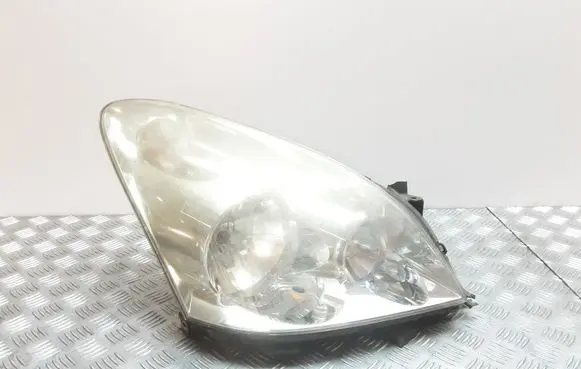 Toyota Corolla Verso AR10 Headlight/headlamp