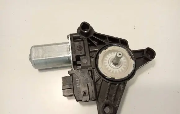 Mercedes-Benz GLC AMG Rear door window regulator motor A2139060602 19126 051463101