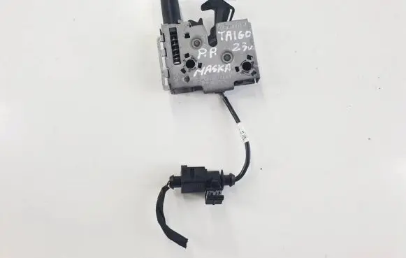 Engine bonnet/hood lock/catch