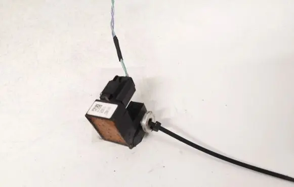 Renault Megane II Airbag deployment crash/impact sensor 8200411025