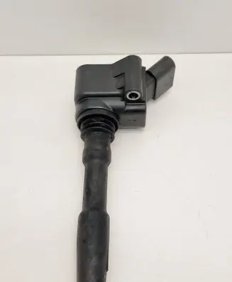 Volkswagen Golf VII High voltage ignition coil 06H905110G 77320008 08F211250
