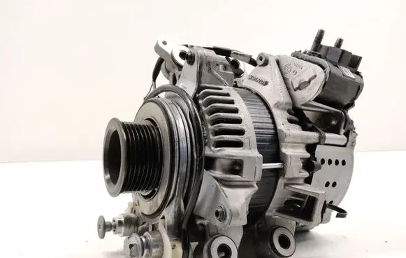 Volvo V60 Generator/alternator 32137503 32383087