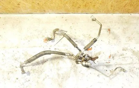 Mazda MPV Air conditioning (A/C) pipe/hose