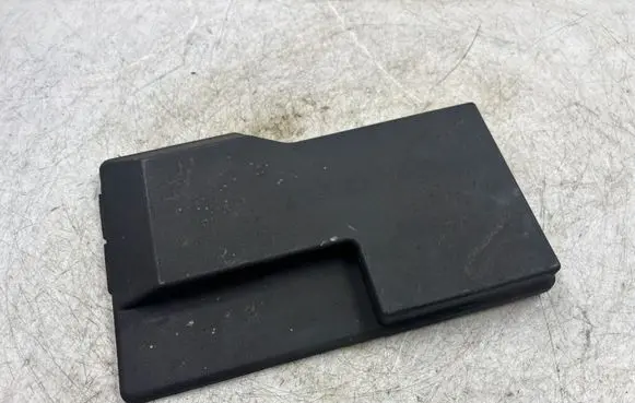 BMW 3 E36 Fuse box cover 1387613