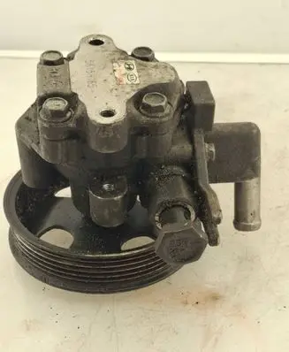 Hyundai Tucson JM Power steering pump 571002E200 5615H165