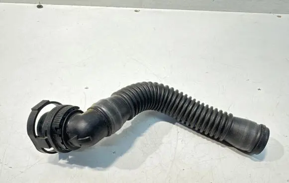 Breather/breather pipe/hose