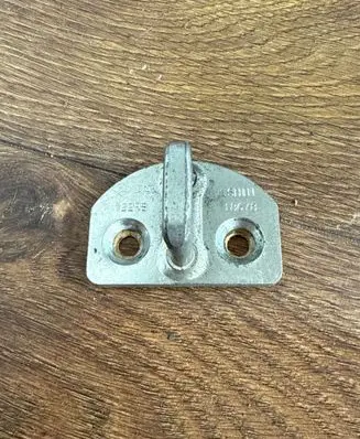 Renault Master III Rear door lock loop/hook striker 122rb