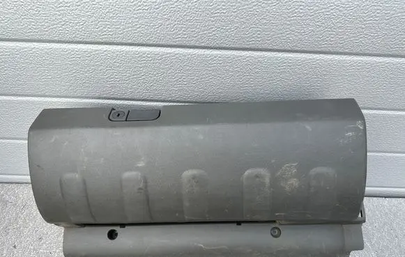 Nissan Navara Glove box 68108EB300
