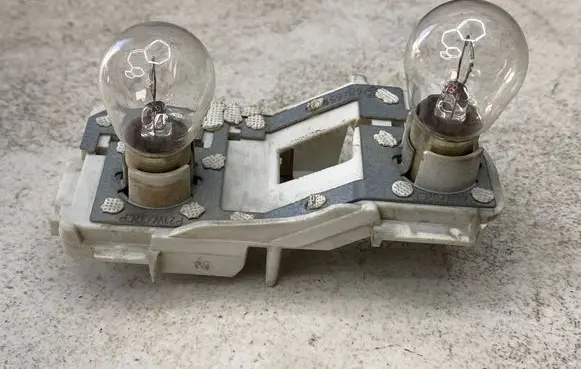 Audi A4 S4 B7 8E 8H Tail light bulb cover holder 484571 749601