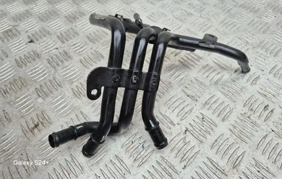 Engine coolant pipe/hose