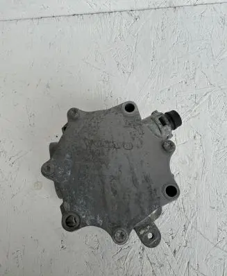 Volvo V60 Vacuum pump 31316143