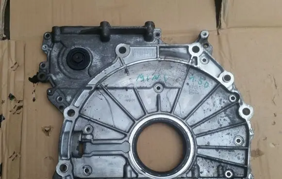 Mini One - Cooper F56 F55 Timing chain cover 