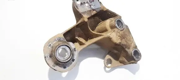 Audi A6 S6 C5 4B Engine mounting bracket 4b0199352b