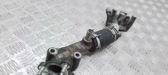 Volvo XC90 Engine coolant pipe/hose