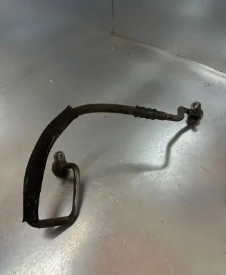 Volvo V70 Air conditioning (A/C) pipe/hose 31332531