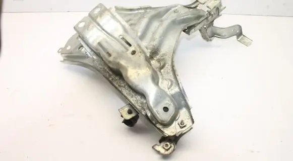 Toyota Prius (XW30) Other engine bay part