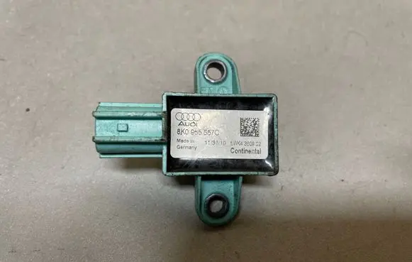 Audi A4 S4 B8 8K Airbag deployment crash/impact sensor 8K0955557C