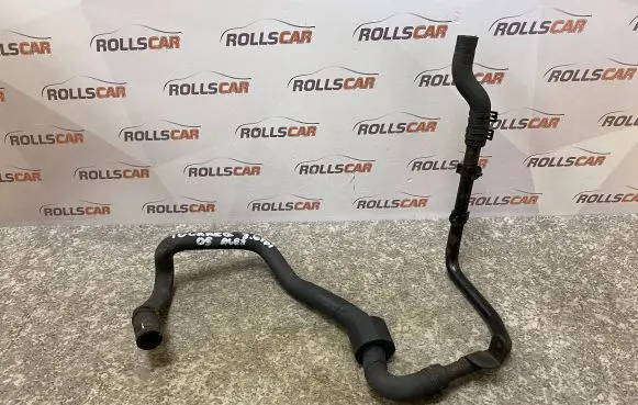 Volkswagen Touareg I Engine coolant pipe/hose