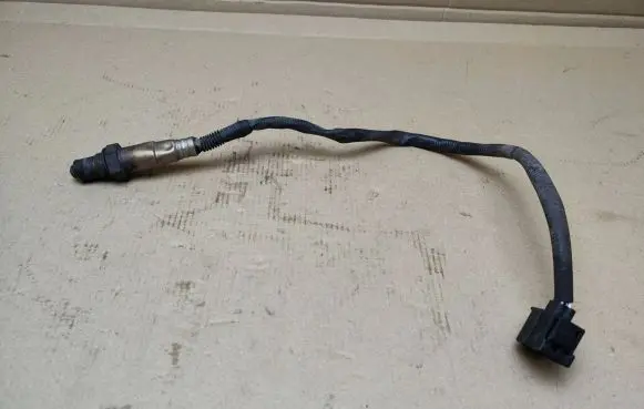 Mercedes-Benz ML W164 Lambda probe sensor 0045420818