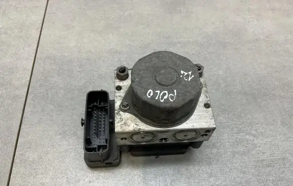 Volkswagen Polo V 6R ABS Pump 6R0907379AQ