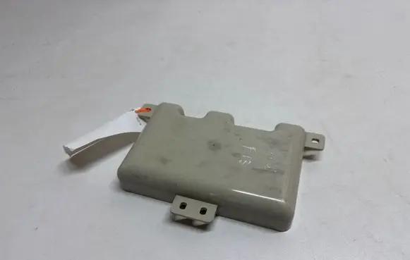 BMW 6 F12 F13 Aerial antenna amplifier 6957348 13600211