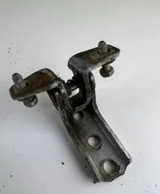 Mitsubishi Space Wagon Front door lower hinge 