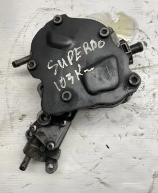 Skoda Superb B5 (3U) Fuel injection high pressure pump 038145209H