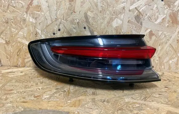 Porsche Macan (95B) Rear/tail lights LA90760 T95B202 95B945091AJ