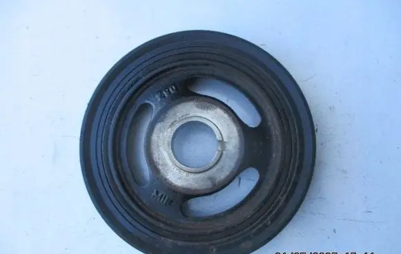 Peugeot 208 Crankshaft pulley 00000eqwet00000000