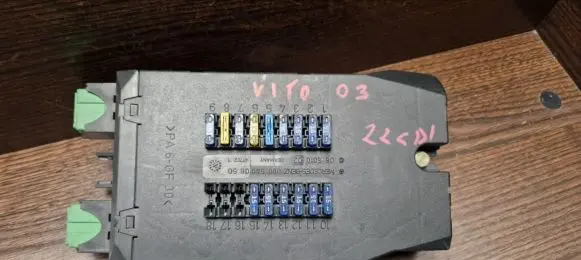Mercedes-Benz Vito Viano W638 Fuse box set 0005400650 08501002