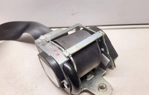 Volvo V70 Front seatbelt 628317800 624131900 006R000