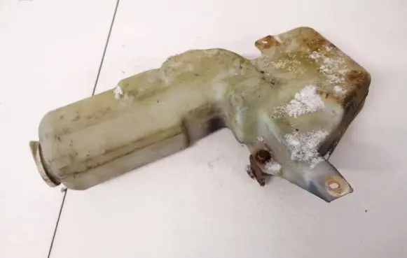 Windshield washer fluid reservoir/tank
