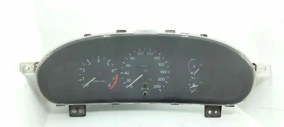 Mazda 323 F Speedometer (instrument cluster) BE6M