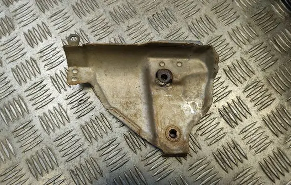Volkswagen Golf VII Heat shield in engine bay 04E253041 04E253041E