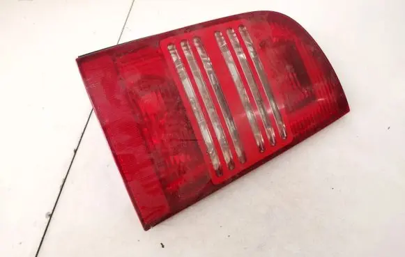 Skoda Octavia Mk1 (1U) Rear/tail lights 1u9945095 1u9945111
