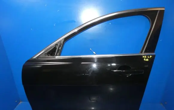Jaguar XE Front door