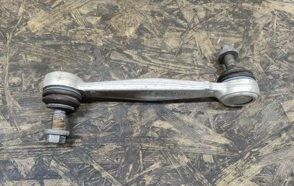 Alfa Romeo Giulia Front anti-roll bar/stabilizer link 50543786 9490229100