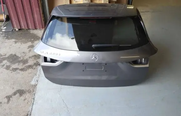 Mercedes-Benz GLA H247 Tailgate/trunk/boot lid 
