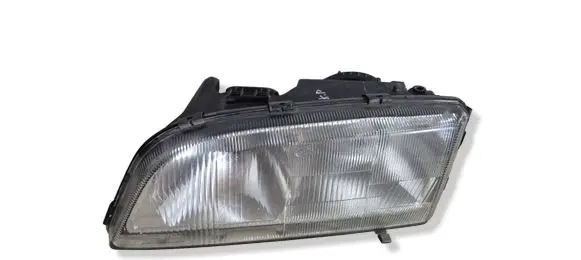 Volvo V70 Headlight/headlamp 9169362