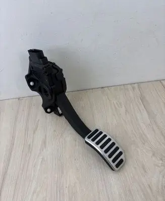 Volvo S80 Accelerator throttle pedal 31329058 C95YE02 6PV01083401