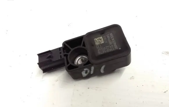 Opel Insignia A Airbag deployment crash/impact sensor 13593676