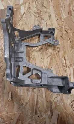 Mercedes-Benz C W205 Headlight/headlamp mounting bracket A2056221600