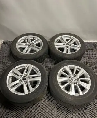 R16 alloy rim