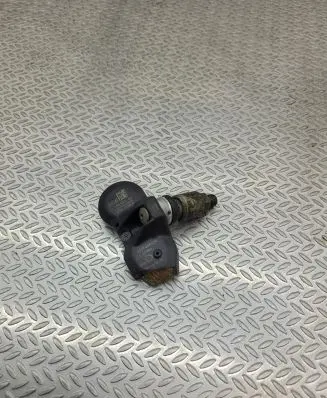 BMW X5 E70 Tire pressure sensor 6790054
