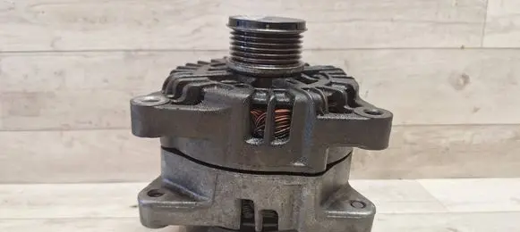 Citroen C5 Generator/alternator 9661544880 2543457A FG18S017