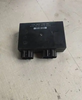 Volkswagen PASSAT B7 Comfort/convenience module 1J0959799AH 5DK00795451